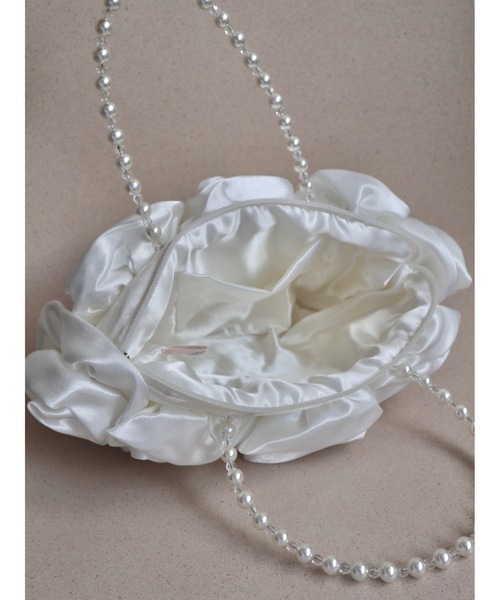 JUMELLE(ジュメロ)の「【結婚式/オケージョン】rose pearl bag(ハンドバッグ・レディース・ホワイト・FREE)」の9枚目の写真