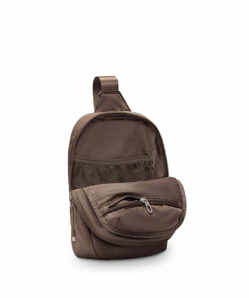 【NIKE】新着ブラックカラー オーラスポーティーバッグ Qoo10] NIKE ナイキオーラクロスボディバッグ (2L) : メンズ