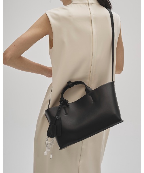 MIDWEST(ミッドウエスト)の「TODAYFUL Useful Leather Bag M(ショルダーバッグ・レディース・ブラック・FREE)」の7枚目の写真