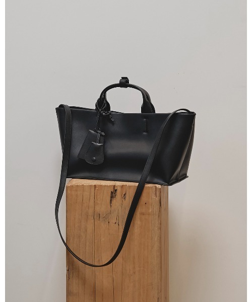 MIDWEST(ミッドウエスト)の「TODAYFUL Useful Leather Bag M(ショルダーバッグ・レディース・ブラック・FREE)」の5枚目の写真