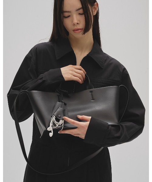 MIDWEST(ミッドウエスト)の「TODAYFUL Useful Leather Bag M(ショルダーバッグ・レディース・ブラック・FREE)」の3枚目の写真