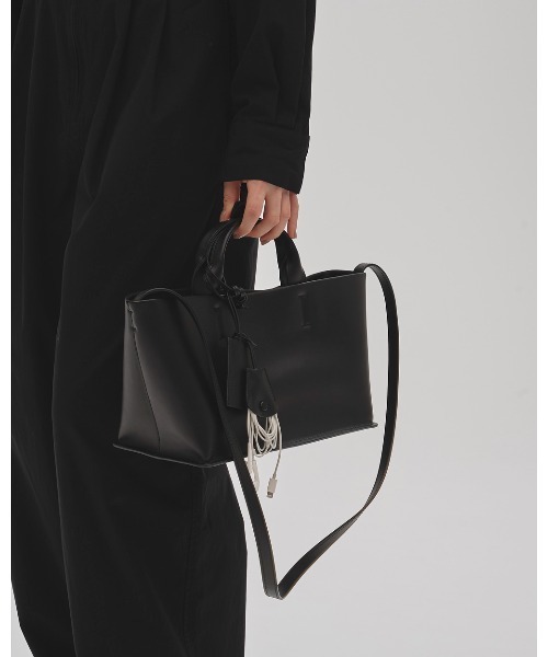 MIDWEST(ミッドウエスト)の「TODAYFUL Useful Leather Bag M(ショルダーバッグ・レディース・ブラック・FREE)」の4枚目の写真