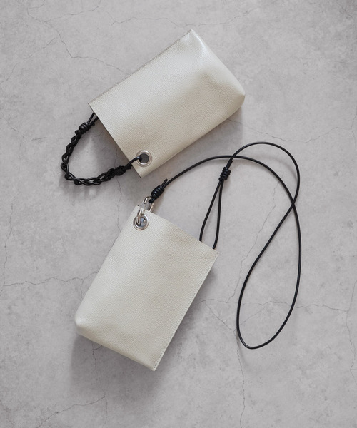 Senti（センティ）の「SENTI センティ / SHRINK LEATHER CHAIN HANDLE MINI BAG シュリンクレザーチェーンハンドルトートバッグ / 3037（トートバッグ・メンズ・ブラック系その他/ブラック/アイボリー・FREE）」の20枚目の写真