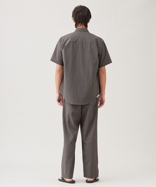 UNFILO(アンフィーロ)の「TENNEN TOUCH ポケットシャツ(シャツ/ブラウス・メンズ・ブラック系/カーキ系/グレー系・LARGE/MEDIUM/SMALL/X-LARGE)」の9枚目の写真