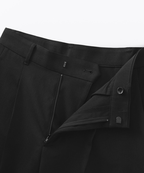 無印良品（ムジルシリョウヒン）の「婦人　撥水　タックストレートパンツ（その他パンツ・レディース・ダークネイビー/ブラック/チャコールグレー/オフホワイト・S/XL/L/M）」の18枚目の写真