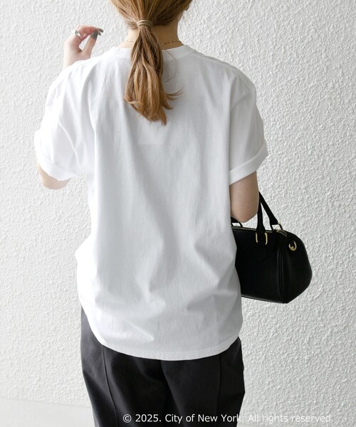 GOOD ROCK SPEED(グッドロックスピード)の「GOOD ROCK SPEED:〈洗濯機可能〉NYC カラー ロゴ プリント TEE(Tシャツ/カットソー・レディース・グリーン/ホワイト/ライトグレー・ONE SIZE)」の6枚目の写真