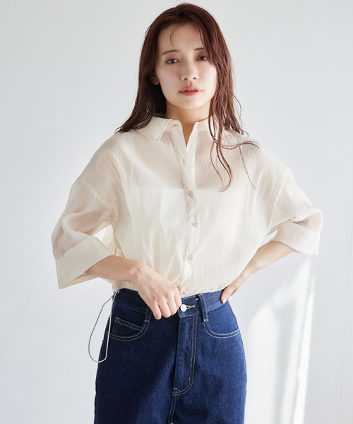 mysty woman（ミスティウーマン）の「ワイドスリーブ裾ドロストシャツ  315434（シャツ/ブラウス・レディース・ライトベージュ/ライトブルー/ブラック・FREE）」の3枚目の写真