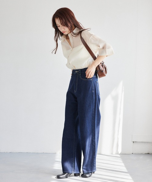 mysty woman（ミスティウーマン）の「ワイドスリーブ裾ドロストシャツ  315434（シャツ/ブラウス・レディース・ライトベージュ/ライトブルー/ブラック・FREE）」の8枚目の写真