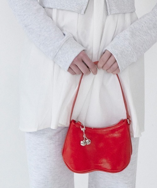 KIRSH(キルシー)の「KIRSH POCKET SIGNATURE HANDBAG キルシー ポケット シグネチャー ハンドバッグ(ハンドバッグ・レディース・レッド/ブラック/シルバー・FREE)」の21枚目の写真