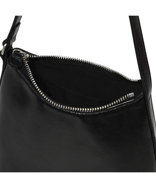 KIRSH(キルシー)の「KIRSH POCKET SIGNATURE HANDBAG キルシー ポケット シグネチャー ハンドバッグ(ハンドバッグ・レディース・レッド/ブラック/シルバー・FREE)」の17枚目の写真