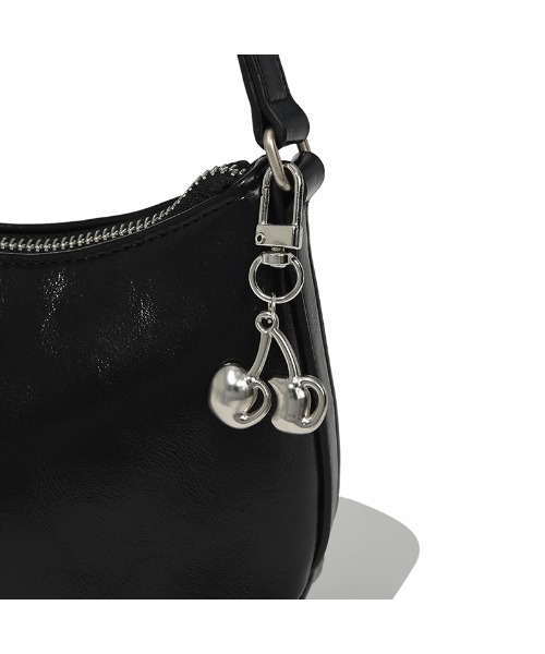KIRSH(キルシー)の「KIRSH POCKET SIGNATURE HANDBAG キルシー ポケット シグネチャー ハンドバッグ(ハンドバッグ・レディース・レッド/ブラック/シルバー・FREE)」の19枚目の写真
