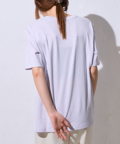 TRIANGLE PALETTE(トライアングルパレット)の「ヴィンテージ風カレッジロゴ スーピマ半袖Tシャツ(Tシャツ/カットソー・レディース・ブルー系その他/ブラック/アイボリー・FREE)」の17枚目の写真