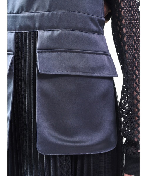 DOLLUPOOPS（ドールアップウップス）の「メッシュプリーツサロペットワンピース（ワンピース・レディース・ブラック/カーキ・38）」の20枚目の写真