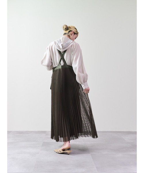 DOLLUPOOPS（ドールアップウップス）の「メッシュプリーツサロペットワンピース（ワンピース・レディース・ブラック/カーキ・38）」の9枚目の写真