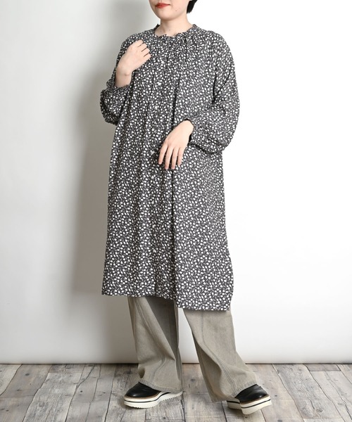 MARAI(マーライ)の「デニムワイドパンツ ジーパン(デニムパンツ・レディース・ブルーパープル/グレー/ブラック・フリー)」の9枚目の写真