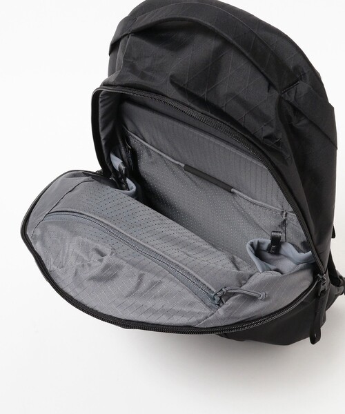 BEAMS(ビームス)の「【MORE VARIATION 開催中】ABLE CARRY / Thirteen Day Bag X-Pac(バックパック/リュック・メンズ・グリーン系その他5/ブラック・ONE SIZE)」の5枚目の写真