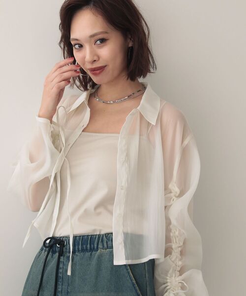 EGOIST（エゴイスト）の「EGOISTドロストシアーシャツ（シャツ/ブラウス・レディース・グレー/ホワイト系その他2/ミント・FREE）」の2枚目の写真