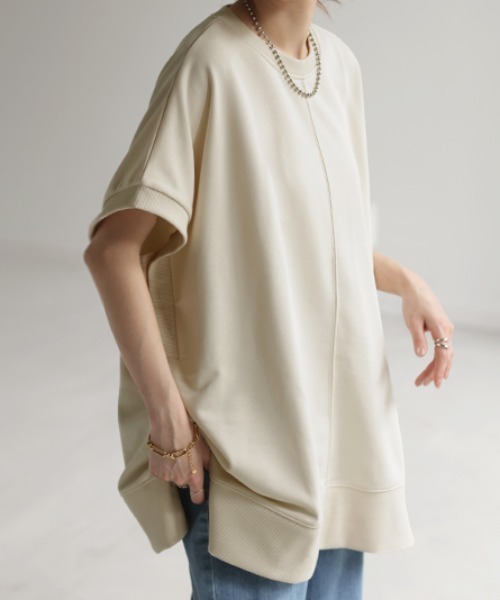 HUG.U(ハグユー)の「着丈が選べる スウェットTシャツ(Tシャツ/カットソー・レディース・ブラック/アイボリー/ダークグレー/モスグリーン/ライトグレー・ミディアム丈/ロング丈)」の9枚目の写真