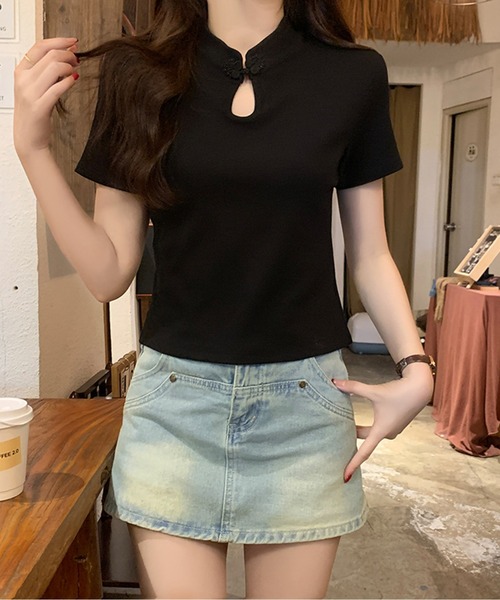 AMAJI(アマジ)の「チャイナボタンTシャツ(Tシャツ/カットソー・レディース・ホワイト/ブラック/ベージュ・SMALL/MEDIUM/LARGE)」の7枚目の写真