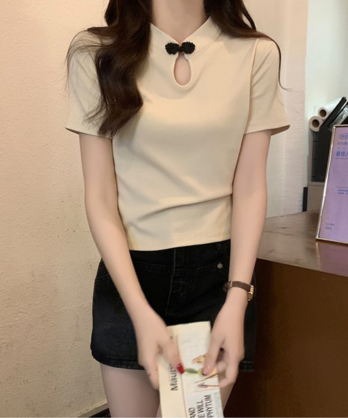 AMAJI(アマジ)の「チャイナボタンTシャツ(Tシャツ/カットソー・レディース・ホワイト/ブラック/ベージュ・SMALL/MEDIUM/LARGE)」の12枚目の写真