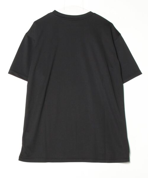 NEW ERA（ニューエラ）の「ニューエラ  PA SS TECH TEE VERTICAL LOGO BLK（Tシャツ/カットソー・メンズ・ブラック・M/L/LL）」の2枚目の写真