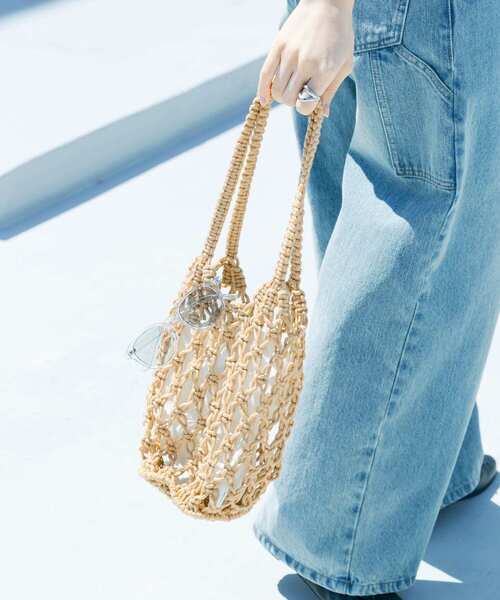 SMELLY（スメリー）の「マクラメバッグ（ハンドバッグ・レディース・アイボリー/ベージュ・-）」の2枚目の写真