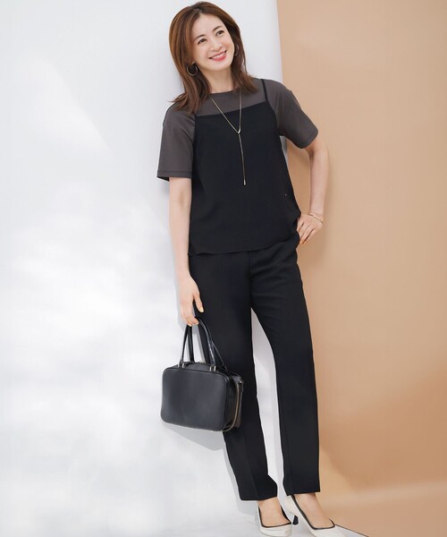 23区(ニジュウサンク)の「【吸水速乾/UVカット/接触冷感】ストレッチジョーゼット キャミソール(キャミソール・レディース・ネイビー系/ブラック系/ベージュ系・38/40)」の4枚目の写真