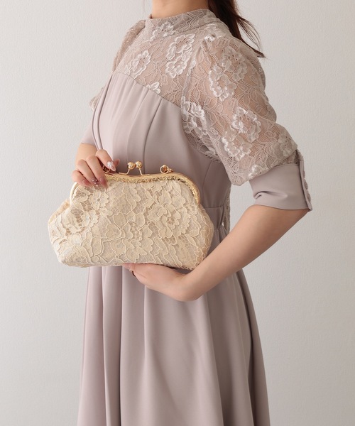 Lace Ladies(レースレディース)の「2WAY フラワー レース がま口 ハンドバッグ(クラッチバッグ・レディース・ベージュ/ブラック・FREE)」の13枚目の写真