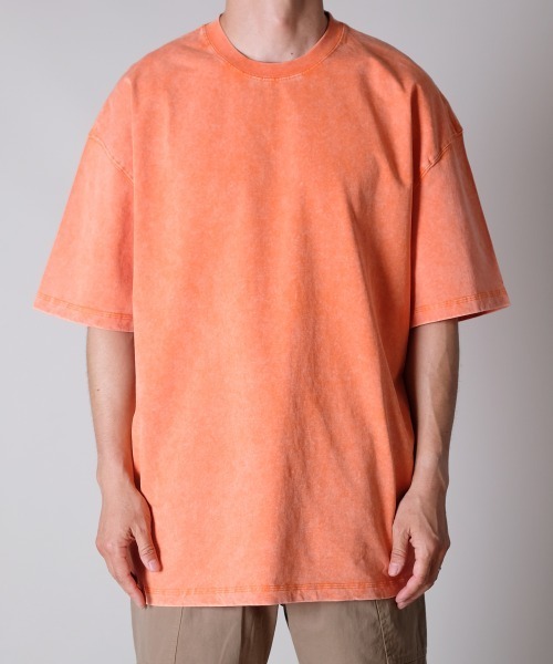 R.(rehacer)(アールドット(レアセル))の「R. : Retro Loose Washed S/S T / レトロ ルーズ ウォッシュド 半袖 Tシャツ(Tシャツ/カットソー・メンズ・ブラック/ブルー/グリーン/ネイビー/オレンジ・MEDIUM/LARGE/X-LARGE)」の5枚目の写真