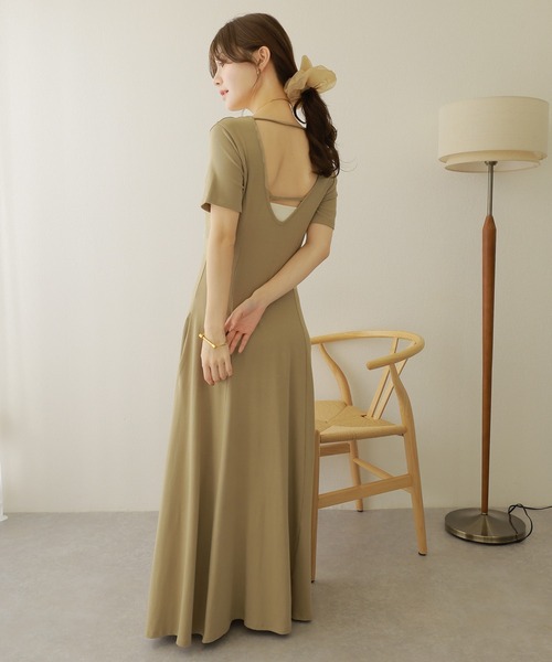 LAULEN（ローレン）の「back strap tuck flare long dress /バックストラップタック フレア 半袖 ロング ワンピース（ワンピース・レディース・ブラック/グレイッシュベージュ/チャコールグレー・FREE）」の8枚目の写真