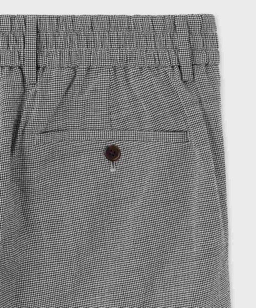 Paul Smith(ポールスミス)の「ウールシアサッカー テーパードトラウザーズ / 153111 627X(その他パンツ・メンズ・カーキブラウン/ネイビー/ダークグレー・SMALL/MEDIUM/LARGE/X-LARGE)」の7枚目の写真