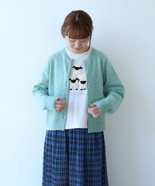 bulle de savon（ビュルデサボン）の「△ジーロンラム　ダブル釦カーディガン（カーディガン/ボレロ・レディース・ライトブルー/ブルー/マスタード/ミント/レッド/ピンク/ダークブラウン・FREE）」の2枚目の写真