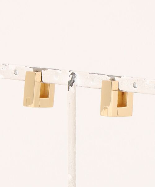 関税込 TOM WOOD トムウッド スクエア フープ スモール ピアス TOMWOOD - 【残り一点】Square Hoops Small(GOLD) | ACRMTSM