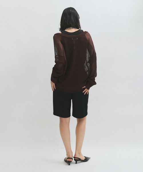 ADAM ET ROPE ブラック フレアTシャツ ADAM ET ROPE'（アダムエロペ）の「フォルムオーバーTシャツ（T