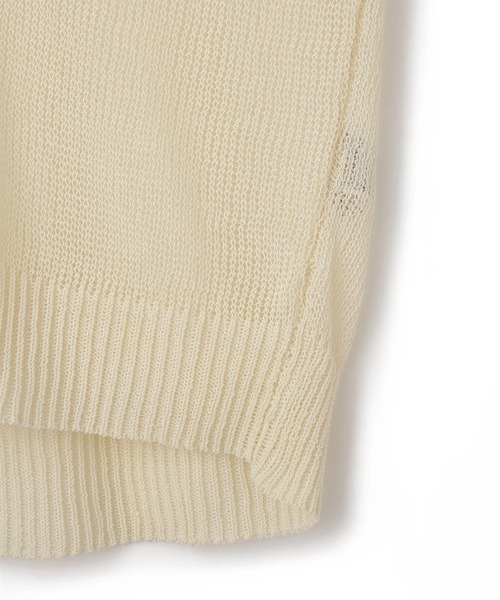 ADAM ET ROPE'（アダムエロペ）の「シアーVネックトップス（Tシャツ/カットソー・レディース・ブラウン/オフホワイト/レッド系その他2・FREE）」の11枚目の写真