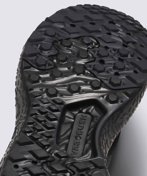 VANS（バンズ）の「ウルトラレンジ NEO VR3（スニーカー・メンズ・ブラック×ブラック・6.5/6/5.5/5/4.5/4/10.5/10/9.5/9/8.5/8/7.5/7）」の6枚目の写真