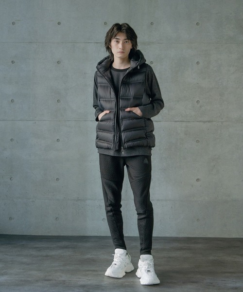 RATTLE TRAP（ラトルトラップ）の「1PIU1UGUARE3別注スーパーライトテックダウンベスト（ダウンベスト・メンズ・ブラック・L/LL/M）」の2枚目の写真