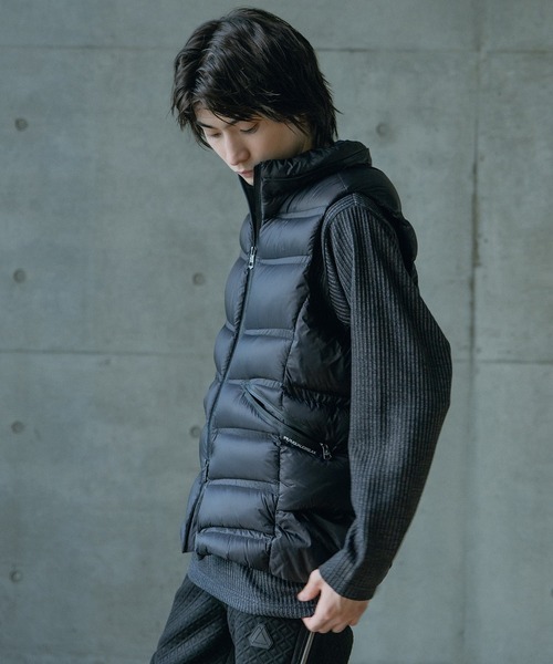 RATTLE TRAP（ラトルトラップ）の「1PIU1UGUARE3別注スーパーライトテックダウンベスト（ダウンベスト・メンズ・ブラック・L/LL/M）」の11枚目の写真