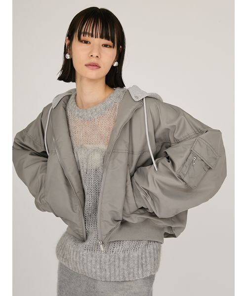 emmi(エミ)の「フード付き2wayボンバーブルゾン(ブルゾン・レディース・ブラック/カーキ/ライトベージュ・0/1)」の9枚目の写真