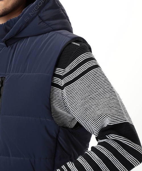 NICOLE CLUB FOR MEN(ニコルクラブフォーメン)の「【NICOLE SPORTS】ロゴデザインパテッドベスト(ダウンベスト・メンズ・ブラック/ネイビー・MEDIUM/LARGE/X-LARGE)」の5枚目の写真