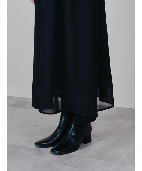 TEVALT（ヴァレット）の「ピンタック配色ワンピース（ワンピース・レディース・ブラック/ブラウン・38）」の13枚目の写真