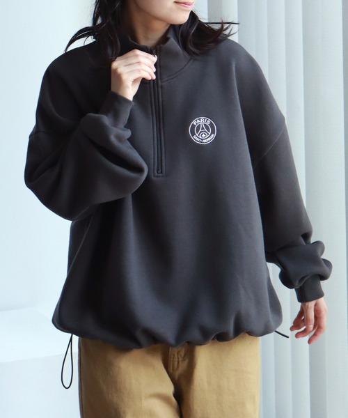 PARIS SAINT-GERMAIN（パリサンジェルマン）の「【Paris Saint-Germain/パリサンジェルマン】裏起毛 裾ドロスト エンブレムロゴ ハーフジップ スウェットトレーナー（スウェット・メンズ・グレー/スミクロ/ブラック・M/L/XL）」の11枚目の写真