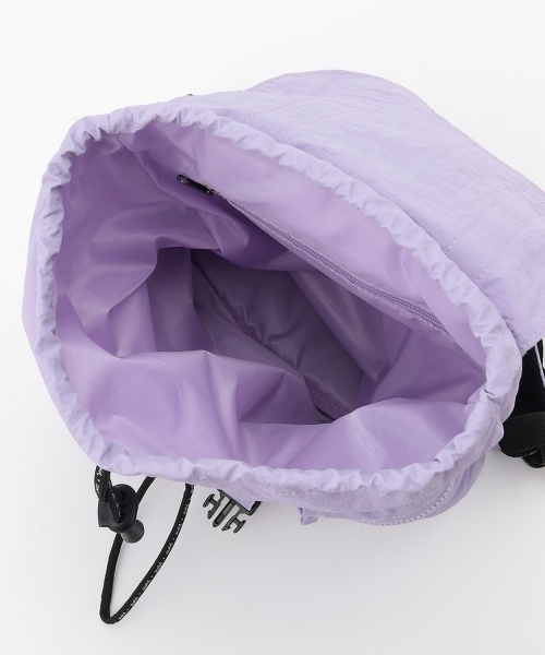 X-girl Stages(エックスガールステージス)の「3ポケットミニバックパック(バックパック/リュック・キッズ・カーキ/ラベンダー/ブラック・F)」の17枚目の写真