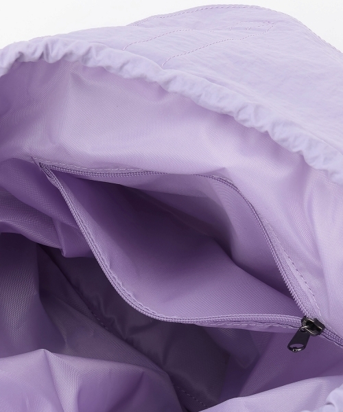 X-girl Stages(エックスガールステージス)の「3ポケットミニバックパック(バックパック/リュック・キッズ・カーキ/ラベンダー/ブラック・F)」の16枚目の写真