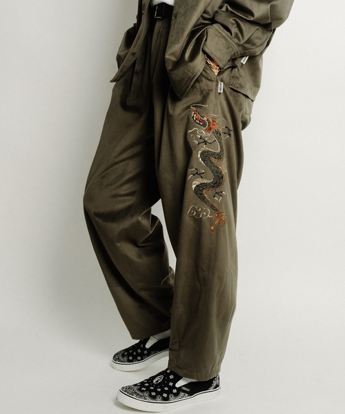 Subciety（サブサエティ）の「Souvenir velour pants（その他パンツ・メンズ・ブラック/オリーブ/ネイビー・SMALL/MEDIUM/LARGE/X-LARGE）」の3枚目の写真