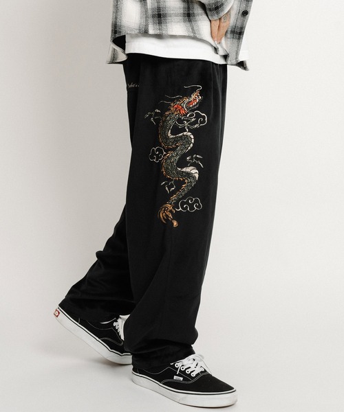 Subciety(サブサエティ)の「Souvenir velour pants(その他パンツ・メンズ・ブラック/オリーブ/ネイビー・SMALL/MEDIUM/LARGE/X-LARGE)」の22枚目の写真