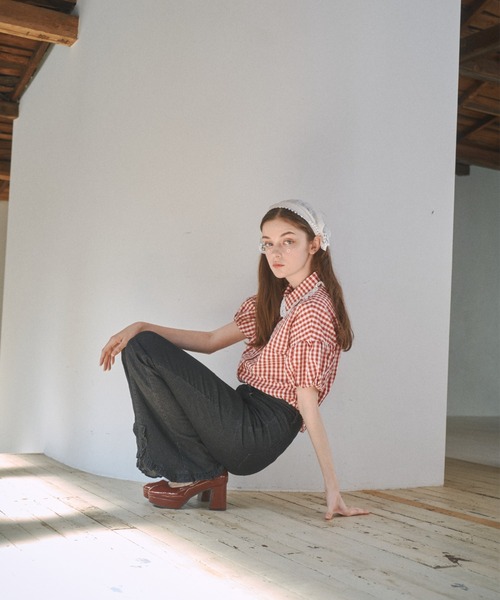 Lovilyn（ラヴィリン）の「裾フリルフレアデニムパンツ（デニムパンツ・レディース・ブラック/ブルー・SMALL/MEDIUM）」の14枚目の写真