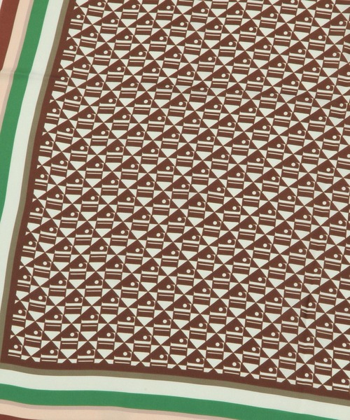 LOWRYS FARM（ローリーズファーム）の「ＬＦオリジナルスカーフ９０＊９０　585772（ストール/ショール・レディース・ブラウン/ネイビー・FREE）」の7枚目の写真