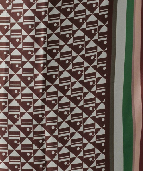 LOWRYS FARM（ローリーズファーム）の「ＬＦオリジナルスカーフ９０＊９０　585772（ストール/ショール・レディース・ブラウン/ネイビー・FREE）」の9枚目の写真