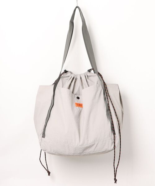 UNIVERSAL OVERALL(ユニバーサルオーバーオール)の「【UNIVERSAL OVERALL】シンゲンブドウバッグ Lサイズ UVO-189 UO(トートバッグ・レディース・ベージュ/ダークオリーブ・FREE)」の1枚目の写真